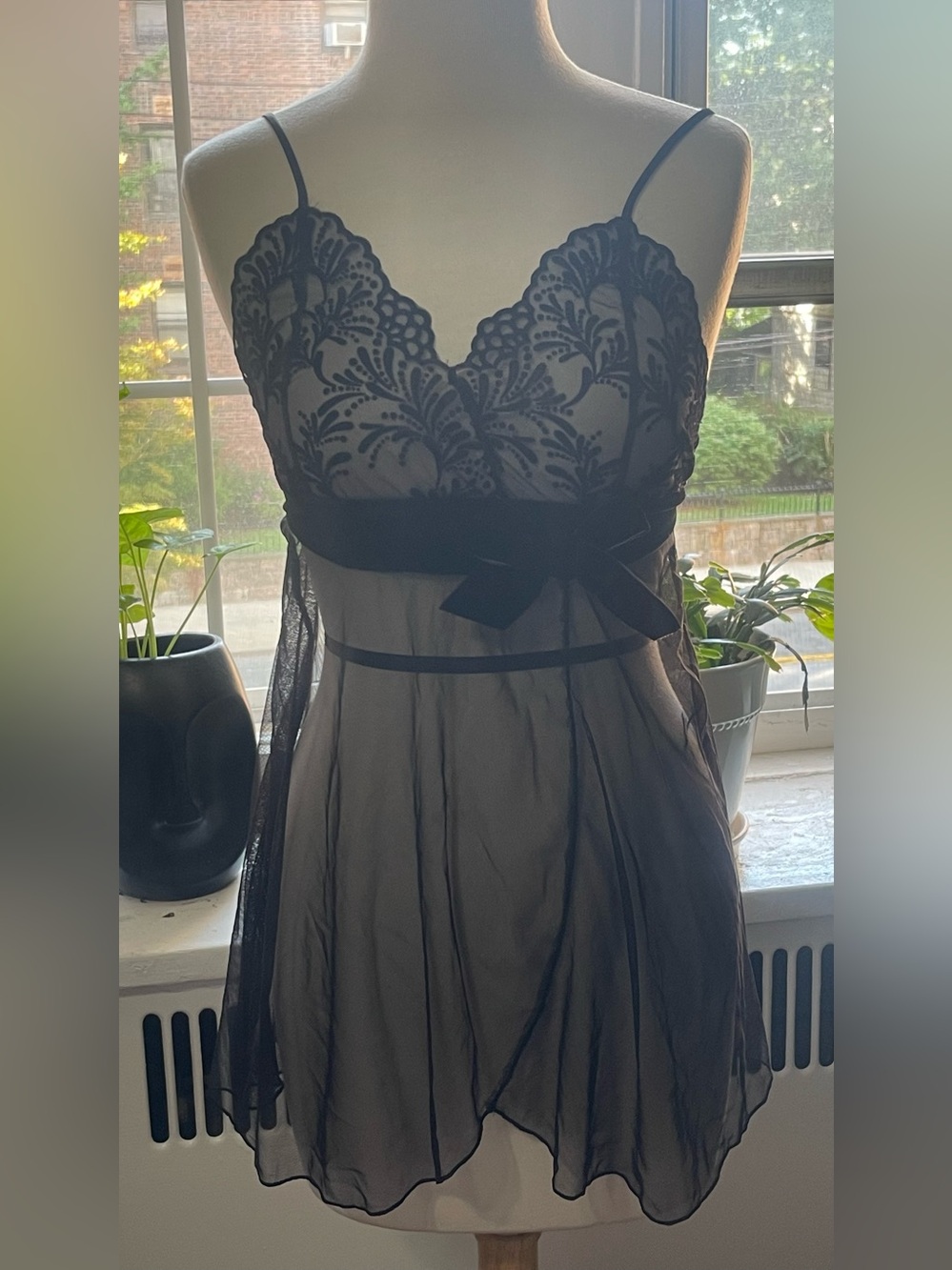 Victoria's Secret Black Sheer Lace Babydoll Chemise